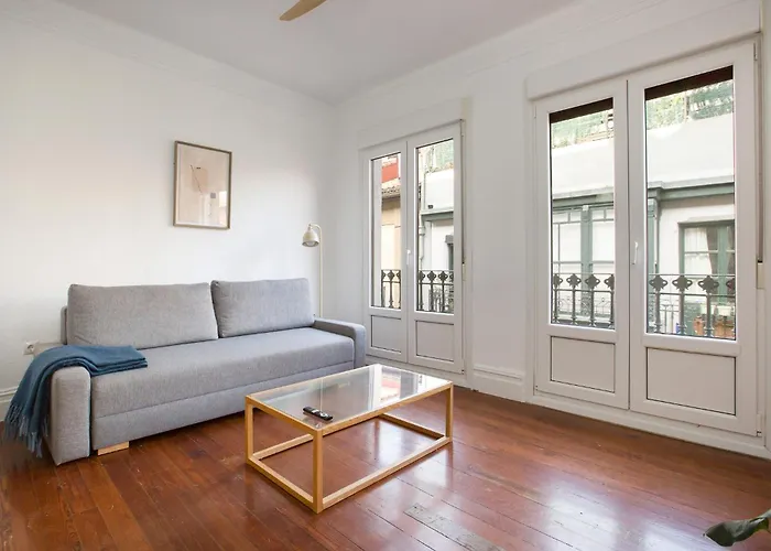 Zazpi Kaleak 4 Бильбао